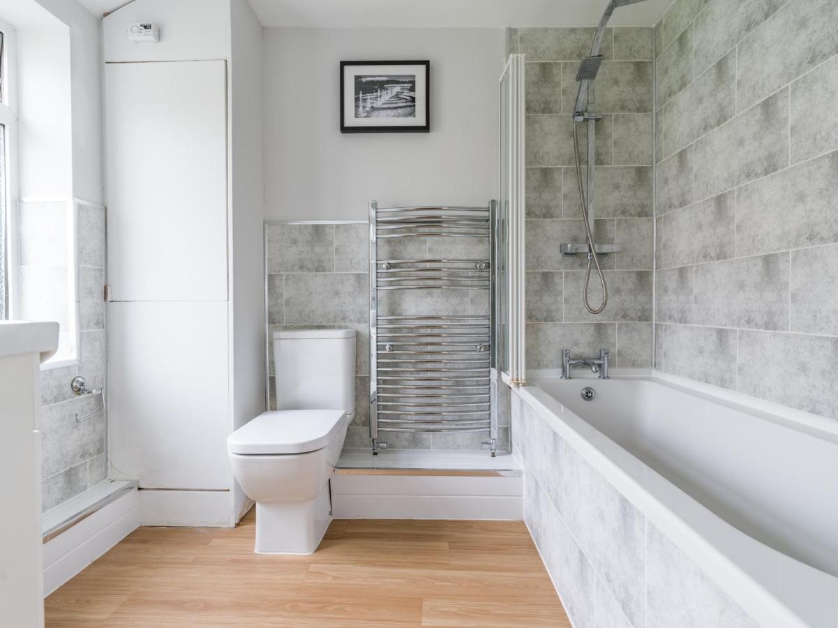 Haw Thorn House - 2 Bedroom, Ashington, Northumberland Ashington  Buitenkant foto